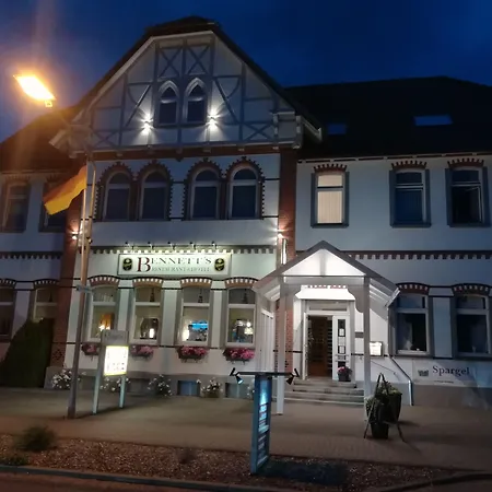 Отель Bennetts Restaurant Und