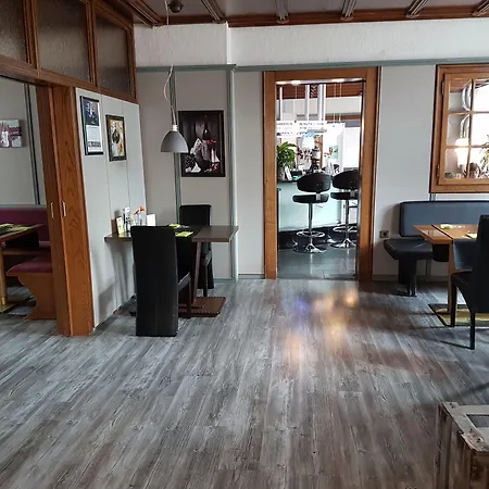 Bennetts Restaurant Und Hotell