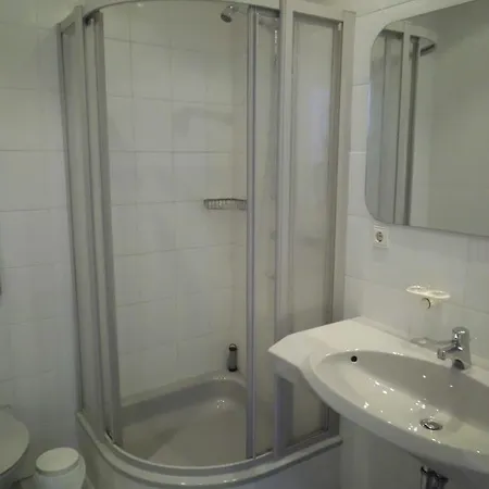 Bennetts Restaurant Und Hotell 3*