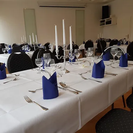 Bennetts Restaurant Und